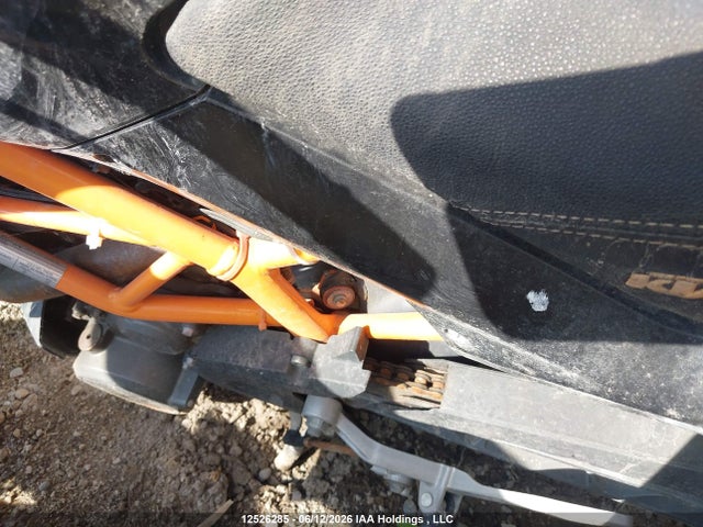 KTM 390 Duke 2015 MD2JGJ40XFC253599 Image 9