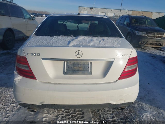 12526350 :رقم المزاد ، WDDGF8AB8EA908991 vin ، 2014 Mercedes-benz C 300 4matic مزاد بيع