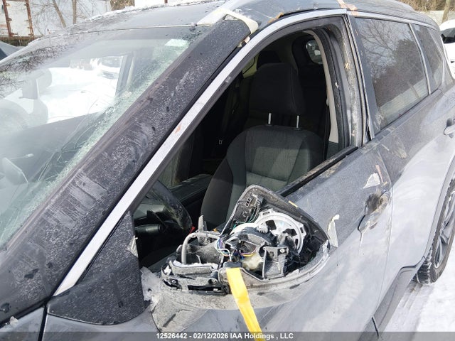 JN8BT3BB3RW182856 Nissan Rogue Sv Moonroof