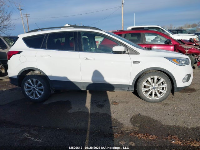 1FMCU9H97KUB16294 Ford ESCAPE SEL