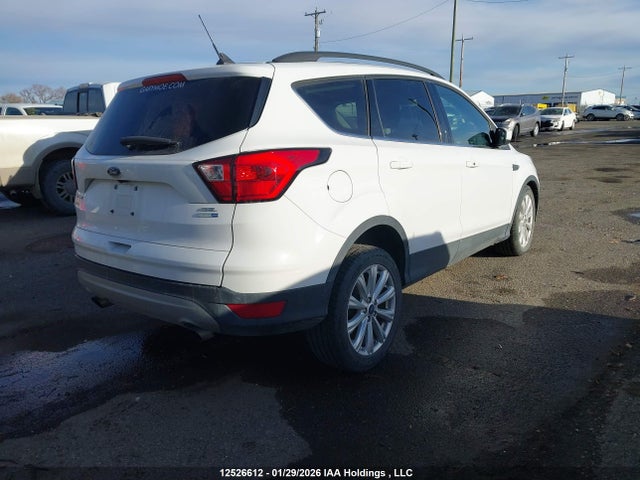 1FMCU9H97KUB16294 Ford ESCAPE SEL