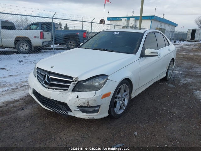WDDGF8AB5EA901576 Mercedes-Benz C 300 4matic