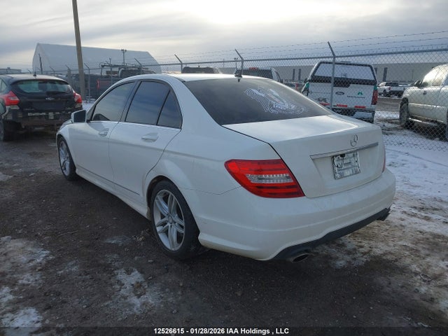 WDDGF8AB5EA901576 Mercedes-Benz C 300 4matic