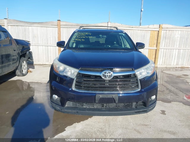 5TDJKRFH8FS174310 Toyota Highlander Xle