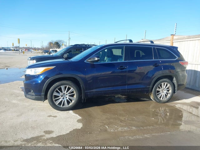 5TDJKRFH8FS174310 Toyota Highlander Xle
