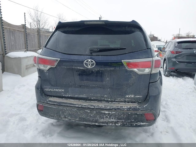 5TDJKRFH8FS174310 Toyota Highlander Xle