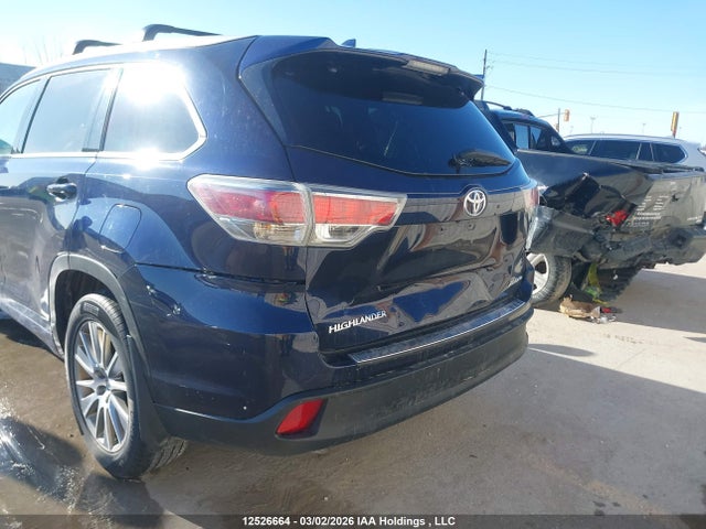 5TDJKRFH8FS174310 Toyota Highlander Xle