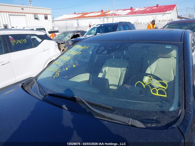 JM1BM1M34E1106217 Mazda MAZDA3