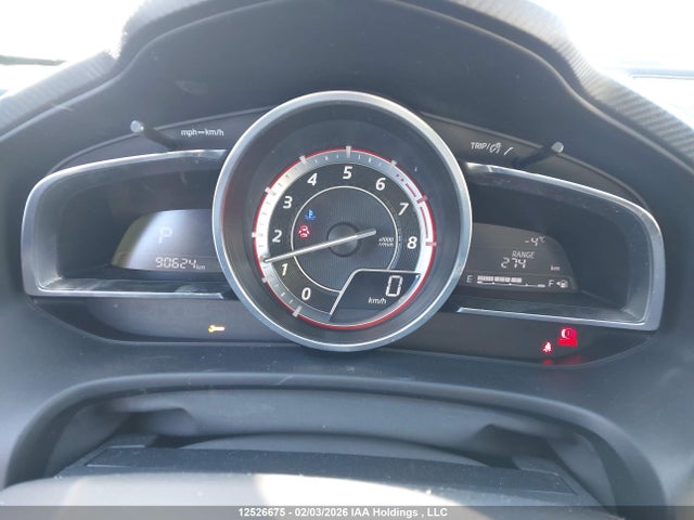 JM1BM1M34E1106217 Mazda MAZDA3