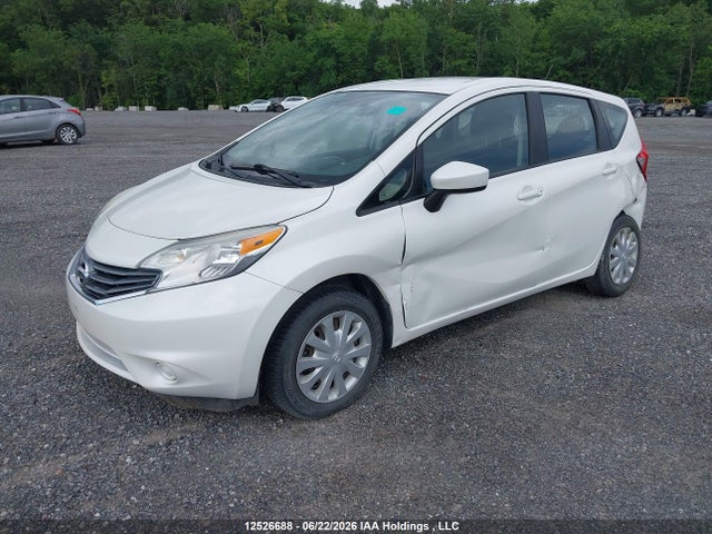 Nissan Versa 2015 3N1CE2CP4FL397360 Image 2