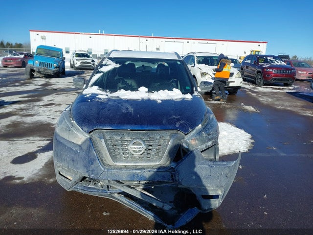 3N1CP5CU1JL496020 Nissan Kicks S/sr/sv