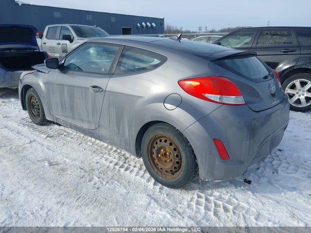 12526704 :رقم المزاد ، KMHTC6ADXDU155402 vin ، 2013 Hyundai Veloster مزاد بيع