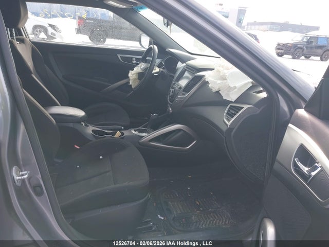 12526704 :رقم المزاد ، KMHTC6ADXDU155402 vin ، 2013 Hyundai Veloster مزاد بيع