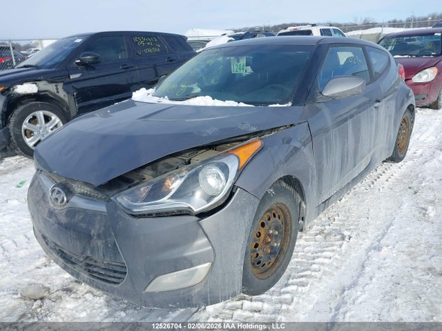 12526704 :رقم المزاد ، KMHTC6ADXDU155402 vin ، 2013 Hyundai Veloster مزاد بيع