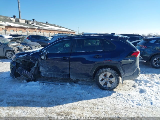 2T3R1RFV3PW384583 Toyota Rav4 Xle