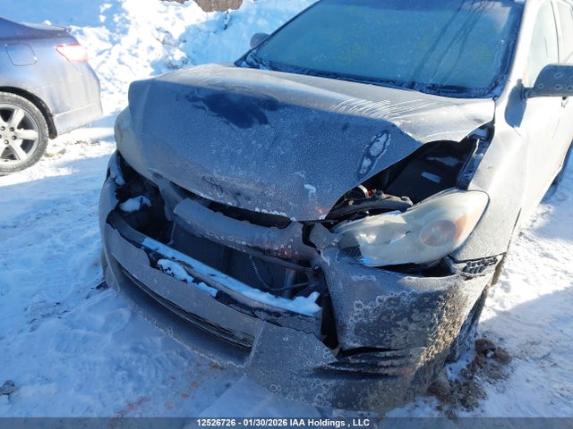 12526726 :رقم المزاد ، 2T1KU4EE3AC400201 vin ، 2010 Toyota Corolla Matrix مزاد بيع