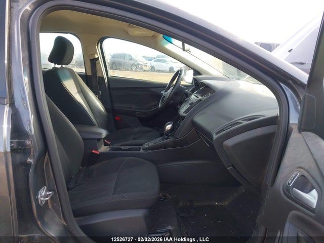 1FADP3K21HL250330 Ford FOCUS SE