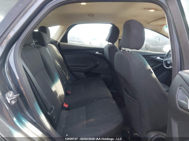 1FADP3K21HL250330 Ford FOCUS SE