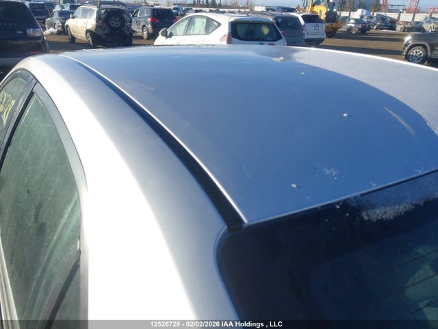 2T1BURHE8HC898835 Toyota COROLLA LE