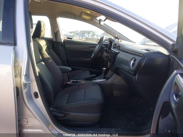 2T1BURHE8HC898835 Toyota COROLLA LE