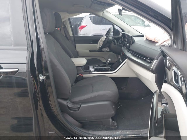 KIA Carnival Lx 2024 KNDNB5H35R6357048 Image 5