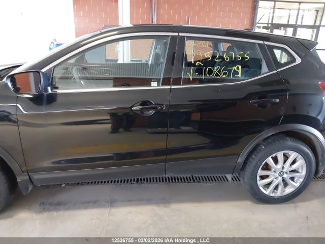 JN1BJ1AW8PW108679 Nissan Qashqai S