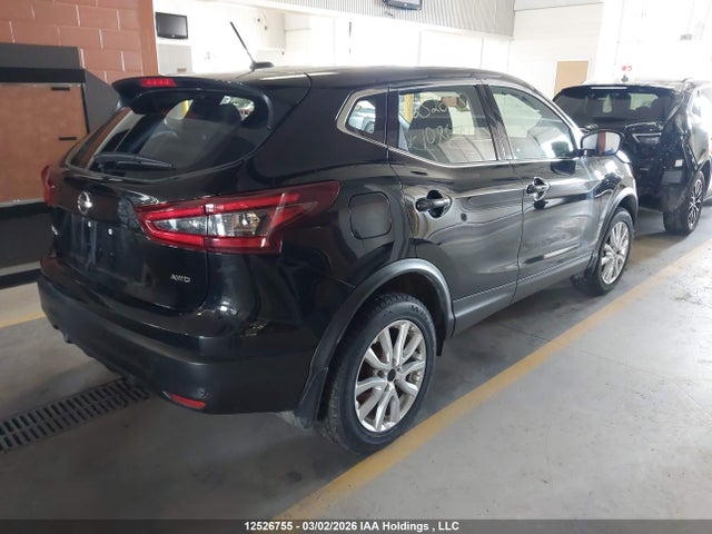JN1BJ1AW8PW108679 Nissan Qashqai S