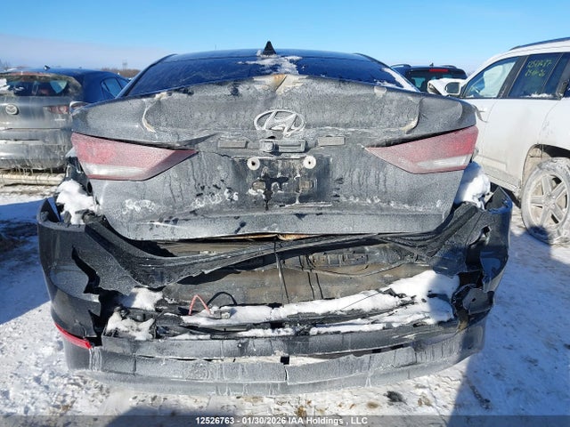 KMHD84LF2HU104734 Hyundai Elantra Se/value/limited