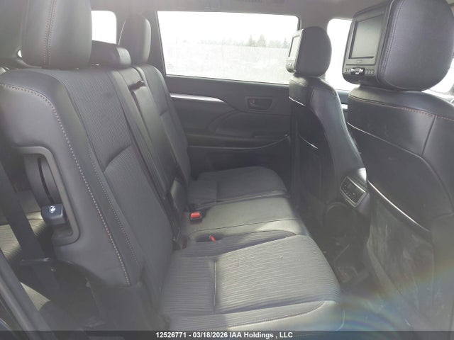 2016 Toyota Highlander მანქანა იყიდება აუქციონზე, vin: 5TDBKRFH2GS315829, აუქციონის ნომერი: 12526771