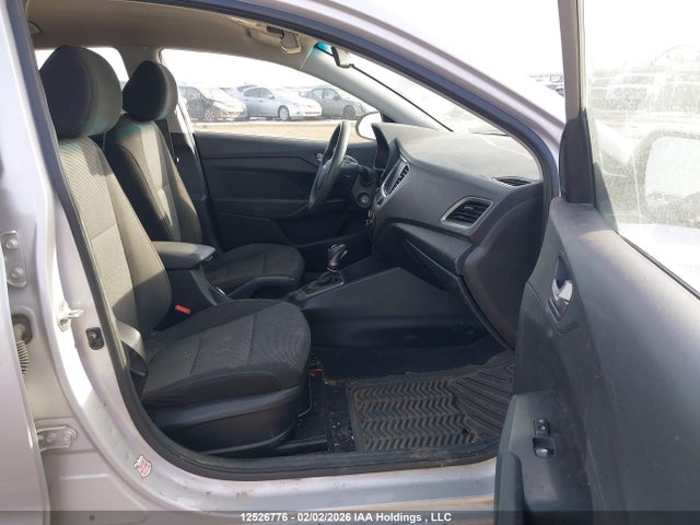 2019 Hyundai Accent Preferred მანქანა იყიდება აუქციონზე, vin: 3KPC25A35KE083335, აუქციონის ნომერი: 12526776