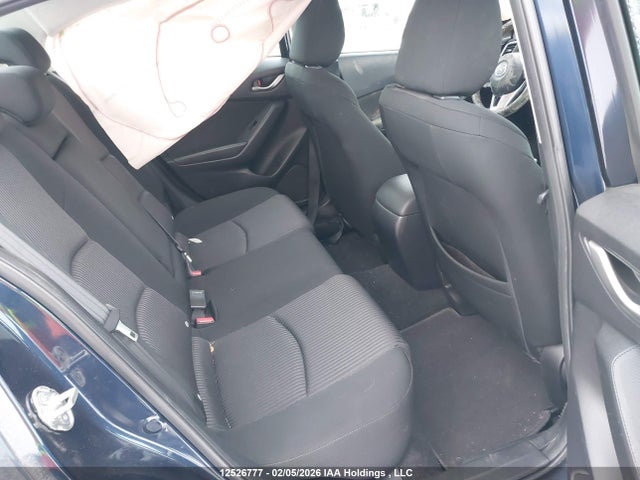 3MZBM1V72FM236158 Mazda 3 TOURING