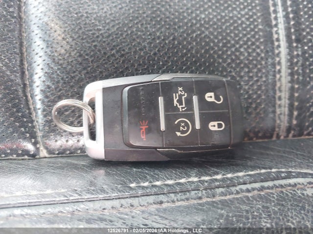 12526791 :رقم المزاد ، 3C63RRPL4MG703598 vin ، 2021 Ram 3500 Limited مزاد بيع