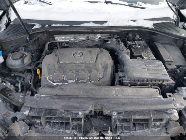 3VV8B7AXXNM116166 Volkswagen Tiguan Se R-line Black