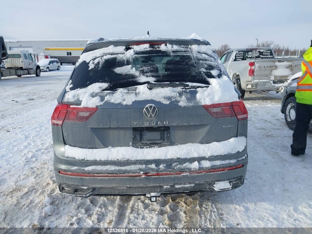 3VV8B7AXXNM116166 Volkswagen Tiguan Se R-line Black
