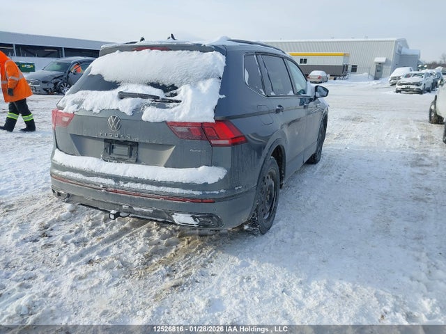 3VV8B7AXXNM116166 Volkswagen Tiguan Se R-line Black