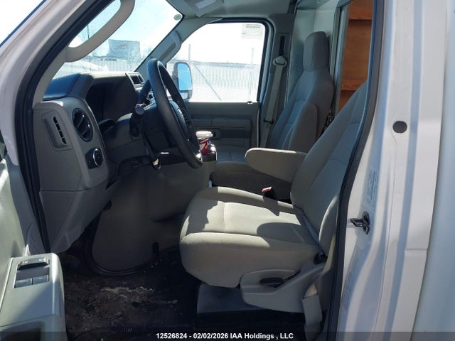12526824 :رقم المزاد ، 1FDWE4FK6PDD11216 vin ، 2023 Ford Econoline E450 Super Duty Cutaway Van مزاد بيع