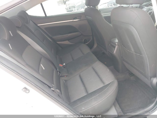 KMHD84LF7HU228417 Hyundai ELANTRA GL