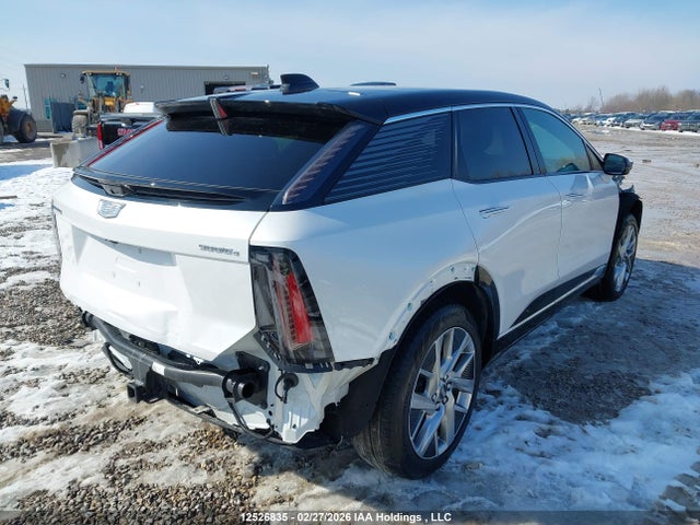 3GYK3DMR2SS222237 Cadillac Optiq Luxury 2 Awd