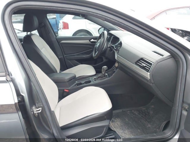 3VWE57BU0KM033058 Volkswagen JETTA SEL