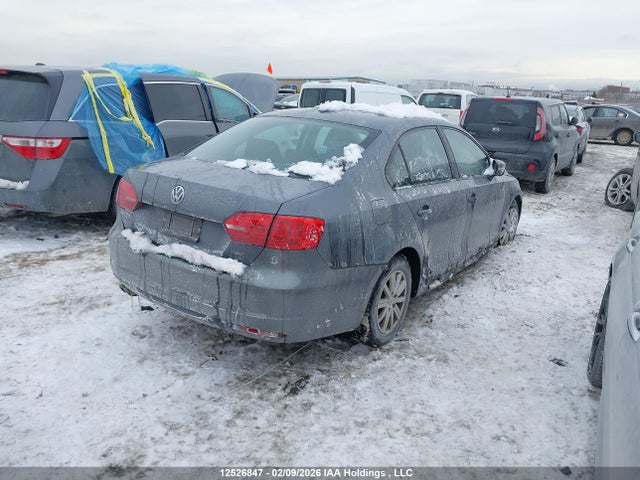 12526847 :رقم المزاد ، 3VWDK7AJ2DM404347 vin ، 2013 Volkswagen Jetta 2.0l Comfortline مزاد بيع