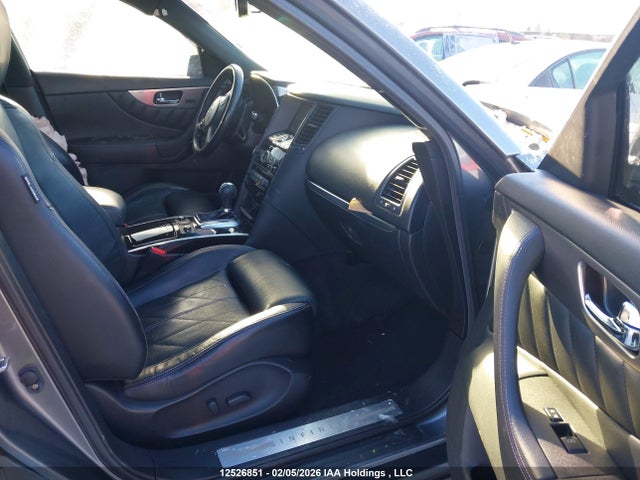 JN8CS1MW7GM752328 Infiniti QX70