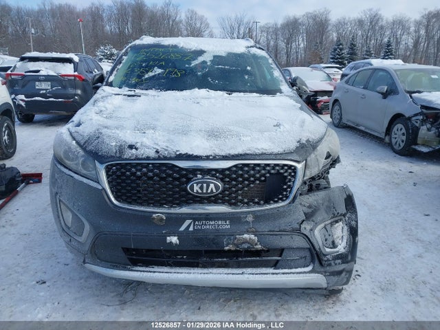 5XYPHDA52JG359998 KIA Sorento
