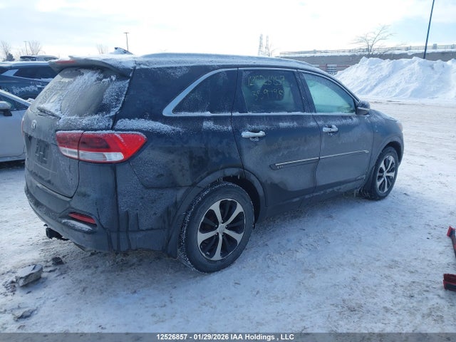 5XYPHDA52JG359998 KIA Sorento