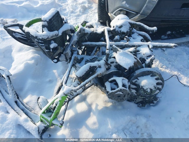 4UF18SNWXJT110875 Arctic Cat Arctic Cat