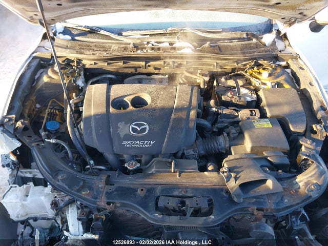 JM1BM1U7XE1115748 Mazda Mazda3 Gx-sky