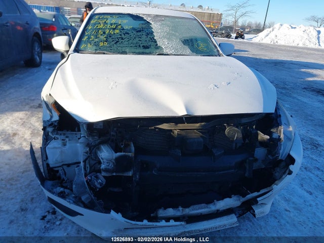 JM1BM1U7XE1115748 Mazda Mazda3 Gx-sky