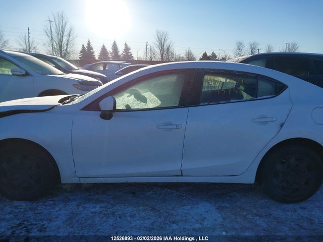 JM1BM1U7XE1115748 Mazda Mazda3 Gx-sky