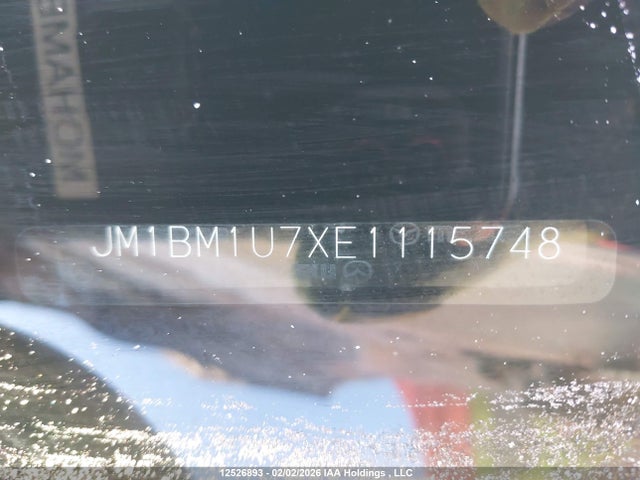 JM1BM1U7XE1115748 Mazda Mazda3 Gx-sky