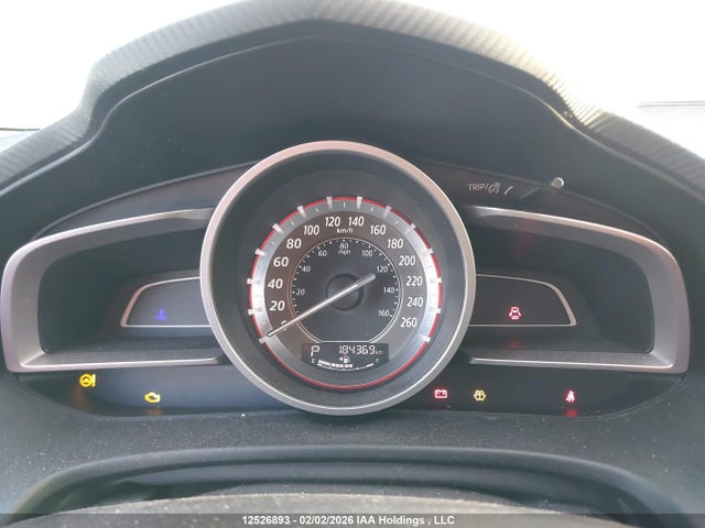 JM1BM1U7XE1115748 Mazda Mazda3 Gx-sky