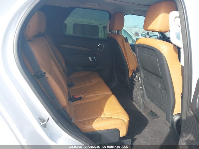 Land Rover Discovery Hse 2017 SALRRBBV0HA043673 Image 8